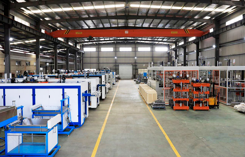 Thermoforming apparatus / plastic calicem machine